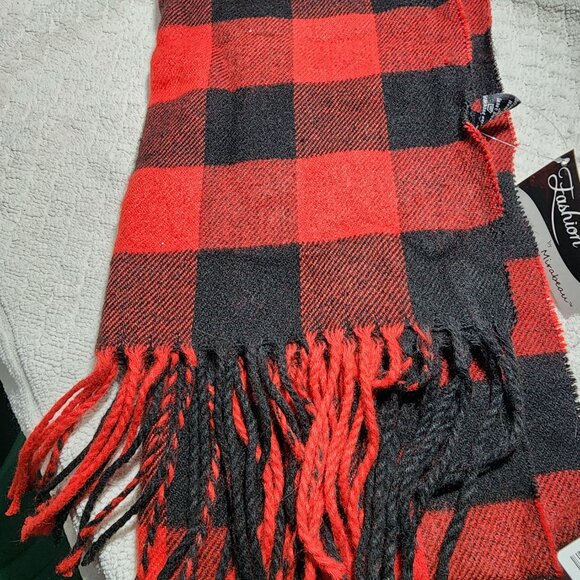 Mirabeau Fashion Buffalo Plaid Red Black Fringed Scarf 68" X 12" NWT New - Picture 2 of 3